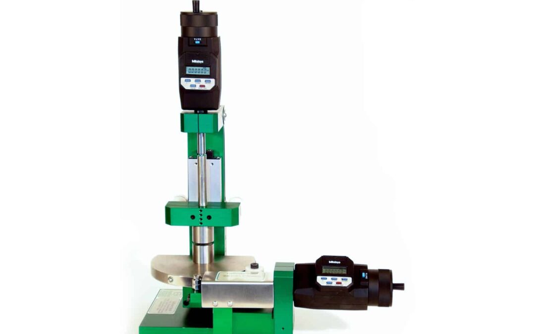 axial-torsional_extensometer_calibrator-Model_3590AT-1